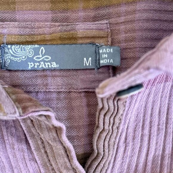 prAna Pink Red Purple Textured Plaid Long Sleeve Button Front Size M Faded - Picture 10 of 15